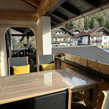 Pure Mountain Partenkirchen Neu Seit 2024 가르미슈파르텐키르헨